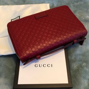 Gucci red wallet